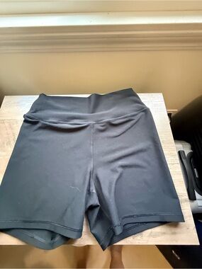 Abercrombie YPB Black High-Waist Women’s Bike Shorts
